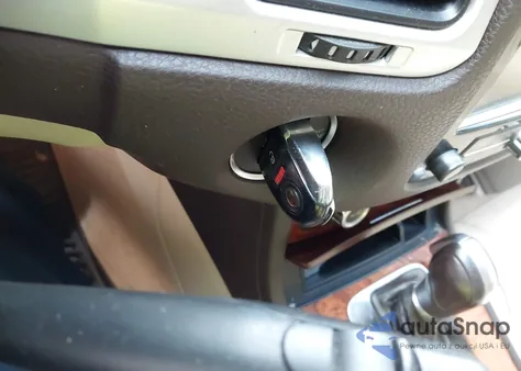 2012 Volkswagen Touareg Tdi Executive/Tdi Lux/Tdi Sport z USA, uszkodzony, nr VIN WVGFK9BP5CD004847